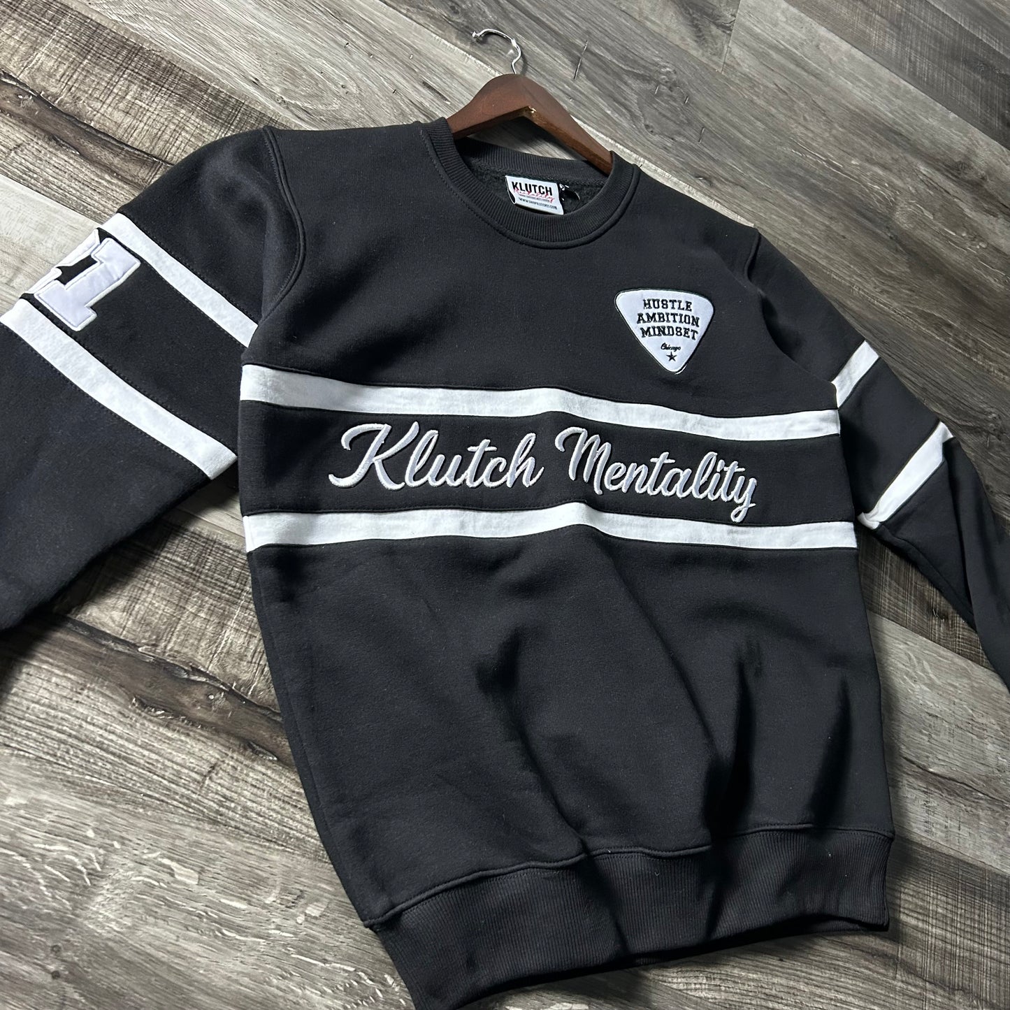 KLUTCH CREWNECK [BLACK]